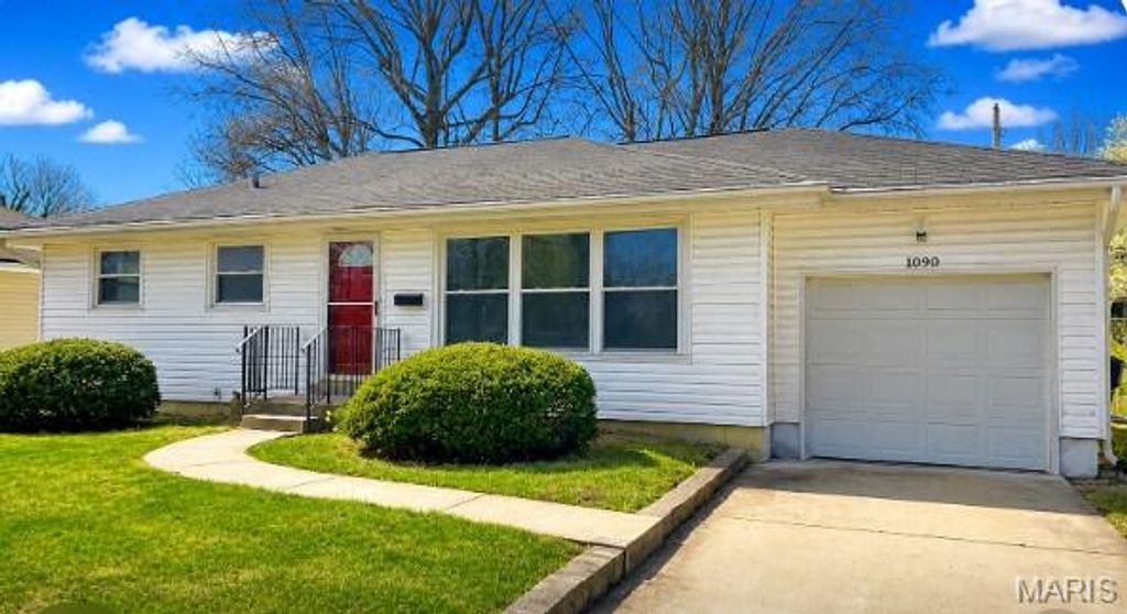 1090 Lindsay Lane, Florissant, MO 63031