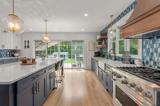 295 Gardner St, Hingham, MA 02043