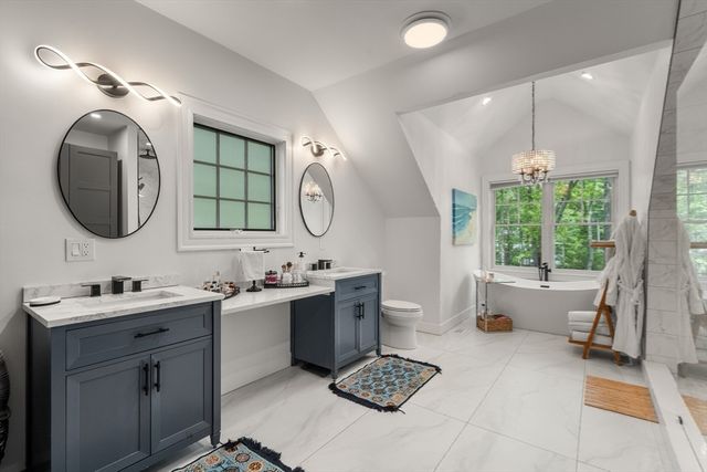295 Gardner St, Hingham, MA 02043