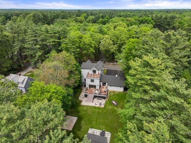 295 Gardner St, Hingham, MA 02043