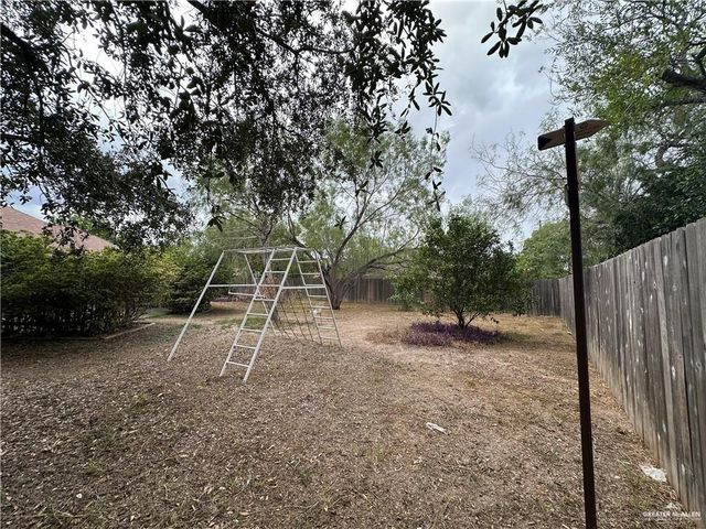 902 Hidden Forest Drive, Edinburg, TX 78539