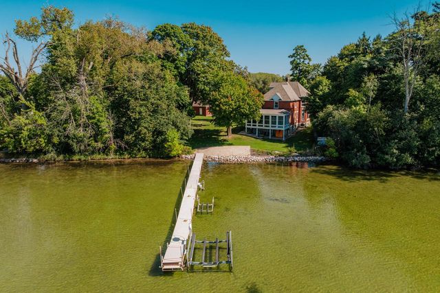 329 S Golden Lake ROAD, Summit, WI 53066