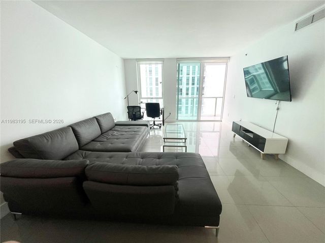 253 NE 2nd St 2506, Miami, FL 33132