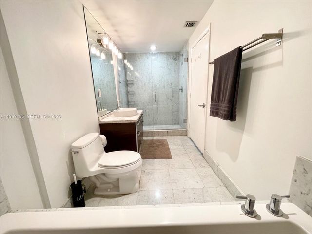 253 NE 2nd St 2506, Miami, FL 33132