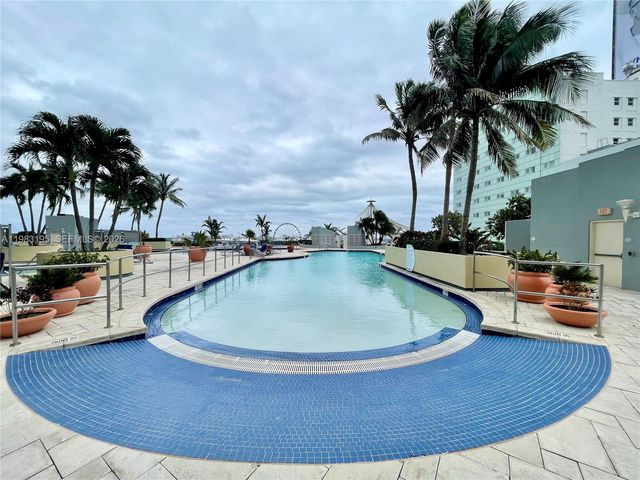 253 NE 2nd St 2506, Miami, FL 33132
