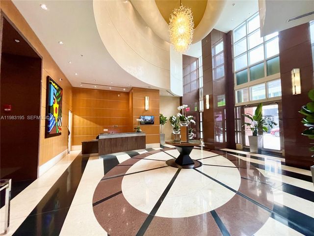 253 NE 2nd St 2506, Miami, FL 33132