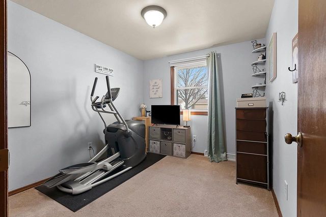2589 VAN BEEK ROAD, Green Bay, WI 54311