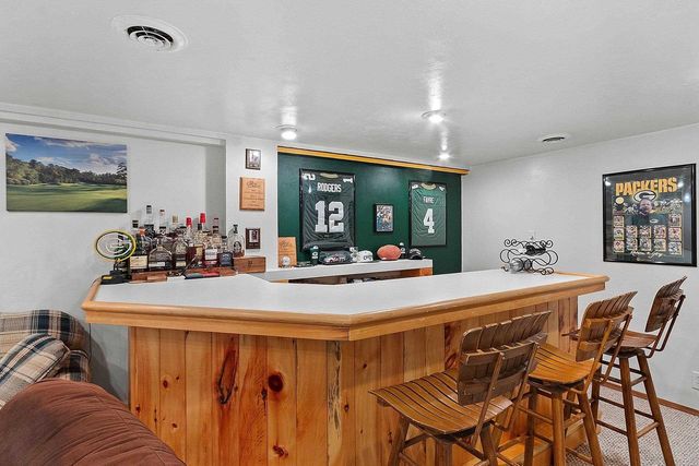 2589 VAN BEEK ROAD, Green Bay, WI 54311