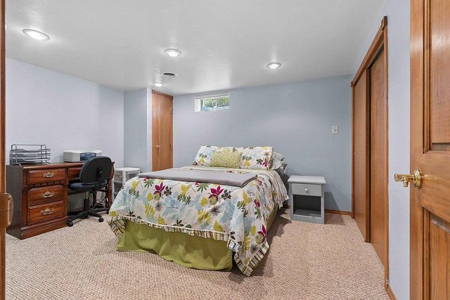 2589 VAN BEEK ROAD, Green Bay, WI 54311