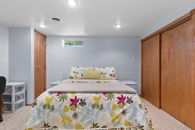 2589 VAN BEEK ROAD, Green Bay, WI 54311