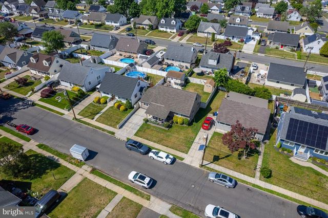 515 GRISCOM DR, Woodbury, NJ 08096