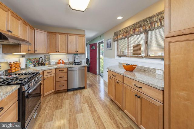515 GRISCOM DR, Woodbury, NJ 08096