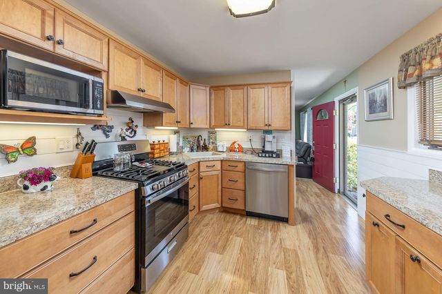 515 GRISCOM DR, Woodbury, NJ 08096