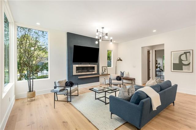 1045 Shepherds NE Lane, Atlanta, GA 30324