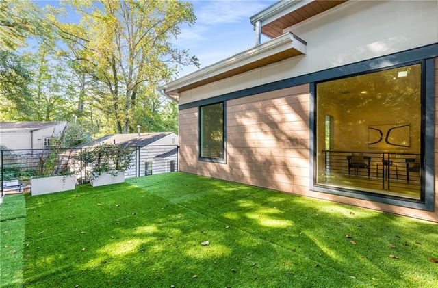 1045 Shepherds NE Lane, Atlanta, GA 30324