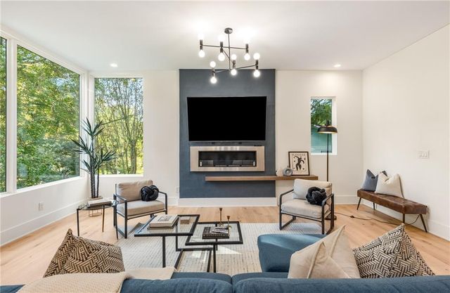 1045 Shepherds NE Lane, Atlanta, GA 30324