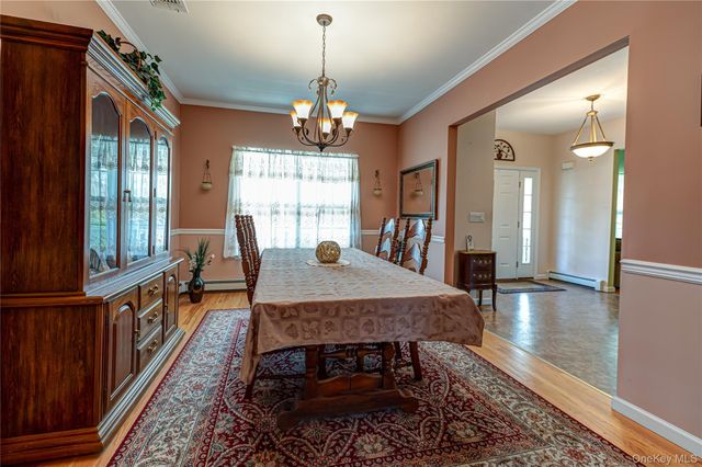 108 Maple Wood Lane, Riverhead, NY 11901