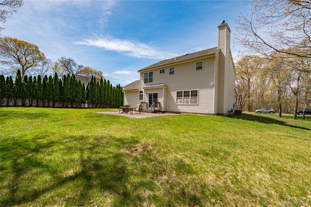 108 Maple Wood Lane, Riverhead, NY 11901