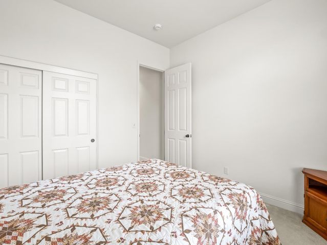 6944 W Wrenwood Lane, Fresno, CA 93723