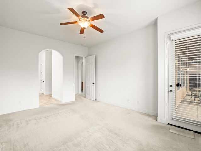 6944 W Wrenwood Lane, Fresno, CA 93723