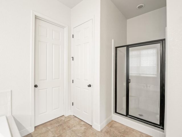 6944 W Wrenwood Lane, Fresno, CA 93723