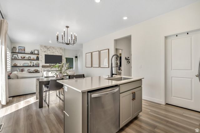 157 E PARADE AVE, Saratoga Springs, UT 84045