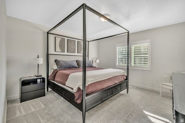 157 E PARADE AVE, Saratoga Springs, UT 84045