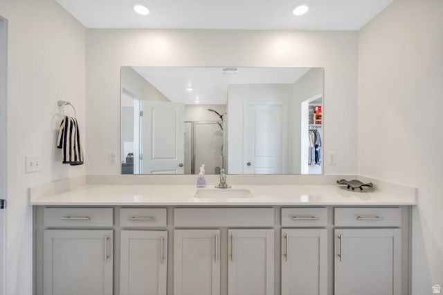 157 E PARADE AVE, Saratoga Springs, UT 84045