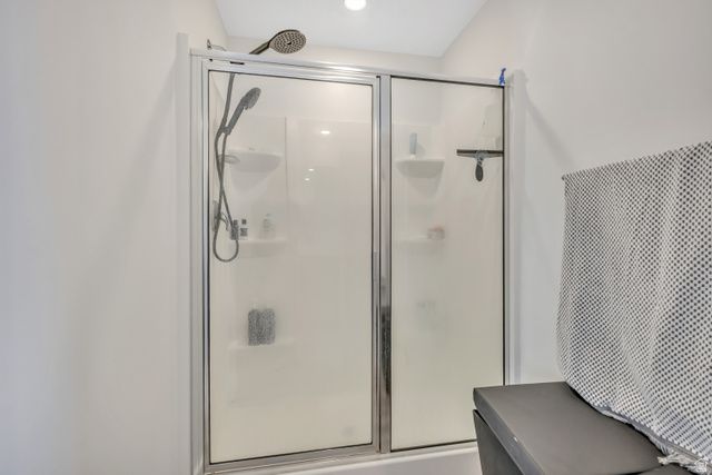 157 E PARADE AVE, Saratoga Springs, UT 84045