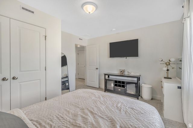 157 E PARADE AVE, Saratoga Springs, UT 84045