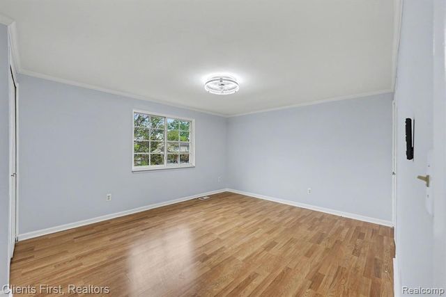 3776 Highland Drive, Troy, MI 48083