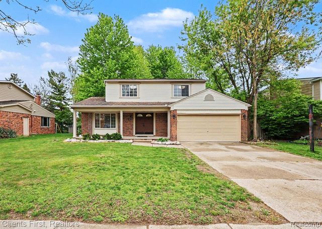 3776 Highland Drive, Troy, MI 48083