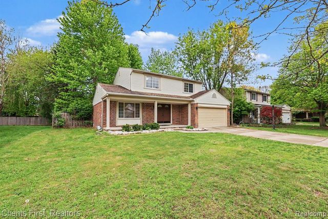 3776 Highland Drive, Troy, MI 48083