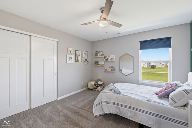 6724 Red Barn Drive, Whitestown, IN 46075