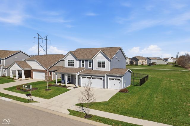 6724 Red Barn Drive, Whitestown, IN 46075