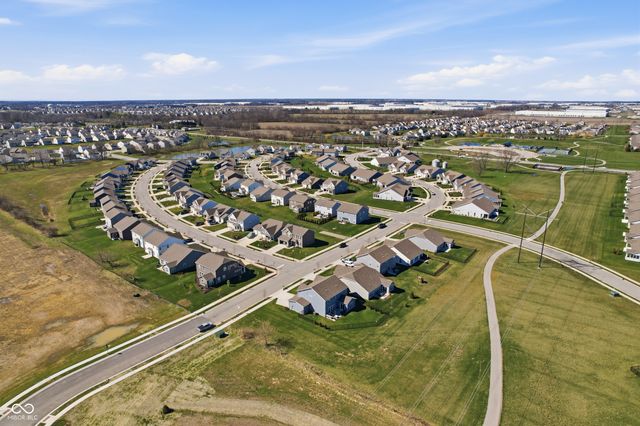 6724 Red Barn Drive, Whitestown, IN 46075