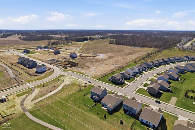 6724 Red Barn Drive, Whitestown, IN 46075