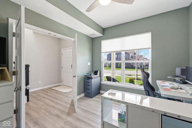 6724 Red Barn Drive, Whitestown, IN 46075