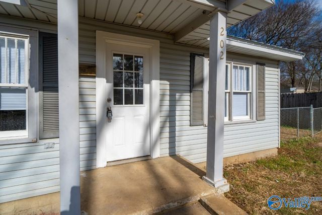 202 Oak Street, Athens, AL 35611