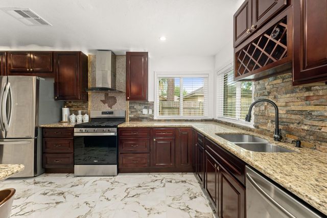 9830 Haverhill Drive, Humble, TX 77338