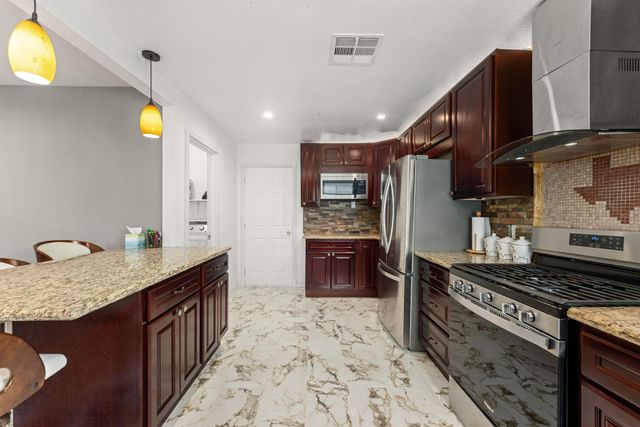 9830 Haverhill Drive, Humble, TX 77338
