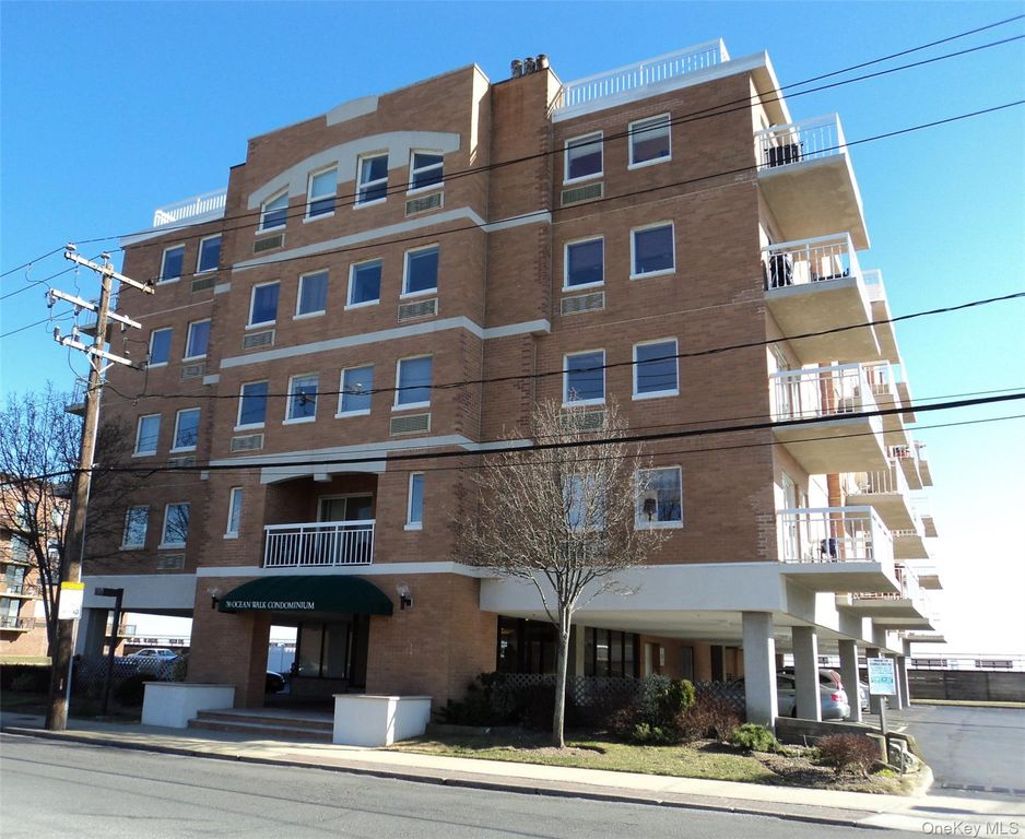 780 W Broadway 5J, Long Beach, NY 11561