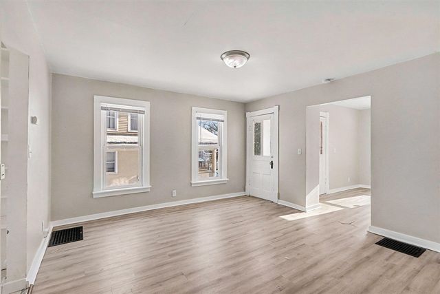 1302 Ogden Avenue, Kalamazoo, MI 49006