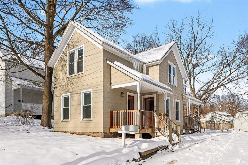 1302 Ogden Avenue, Kalamazoo, MI 49006