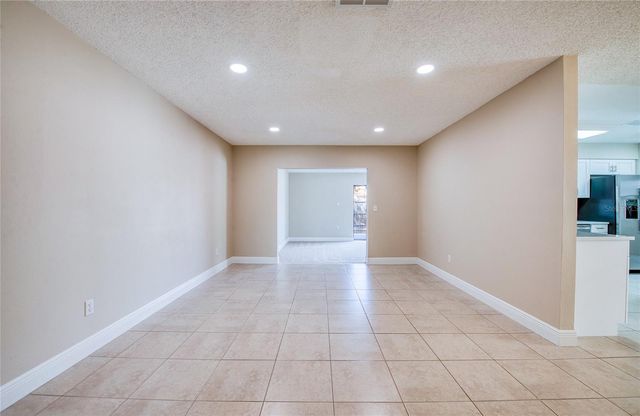 4017 BRAESGATE LANE, Tampa, FL 33624