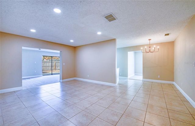 4017 BRAESGATE LANE, Tampa, FL 33624