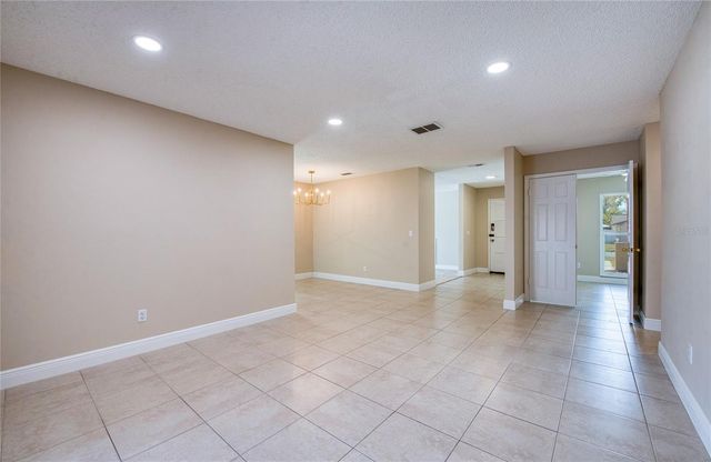 4017 BRAESGATE LANE, Tampa, FL 33624