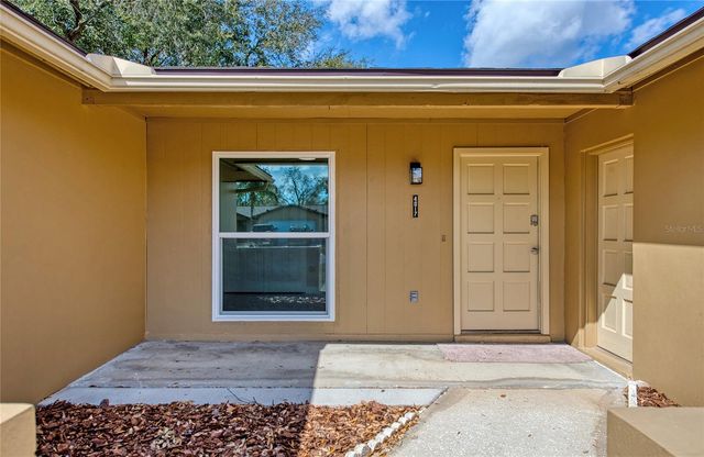 4017 BRAESGATE LANE, Tampa, FL 33624