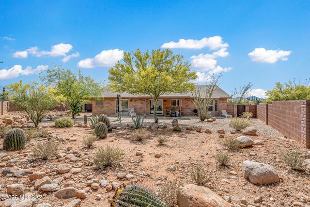 6502 N Calle De Estevan, Tucson, AZ 85718