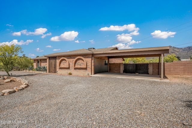 6502 N Calle De Estevan, Tucson, AZ 85718